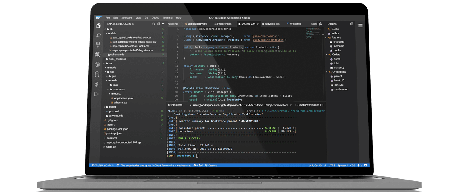 笔记本电脑屏幕上的 SAP Business Application Studio 界面。